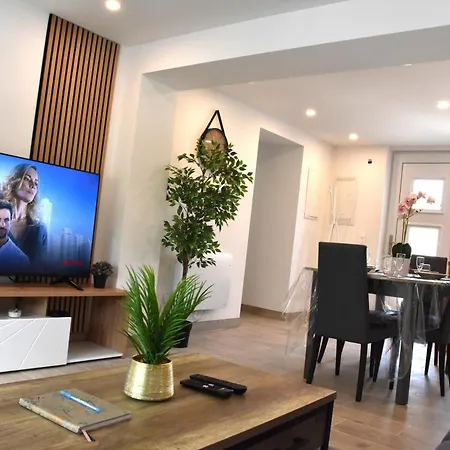 Flat Near Thionville Luxembourg Metz With Outdoor Apartment Manom