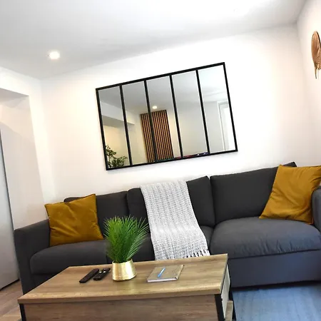 Flat Near Thionville Luxembourg Metz With Outdoor Lägenhet Manom